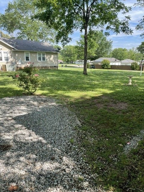 527 7th St outdoor space, Lawrence County TN home for sale