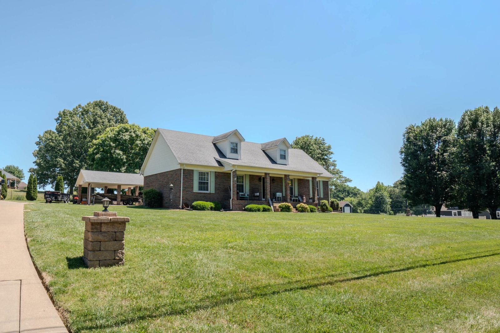 6 Hawthorne Dr front exterior, Lawrence County TN home for sale