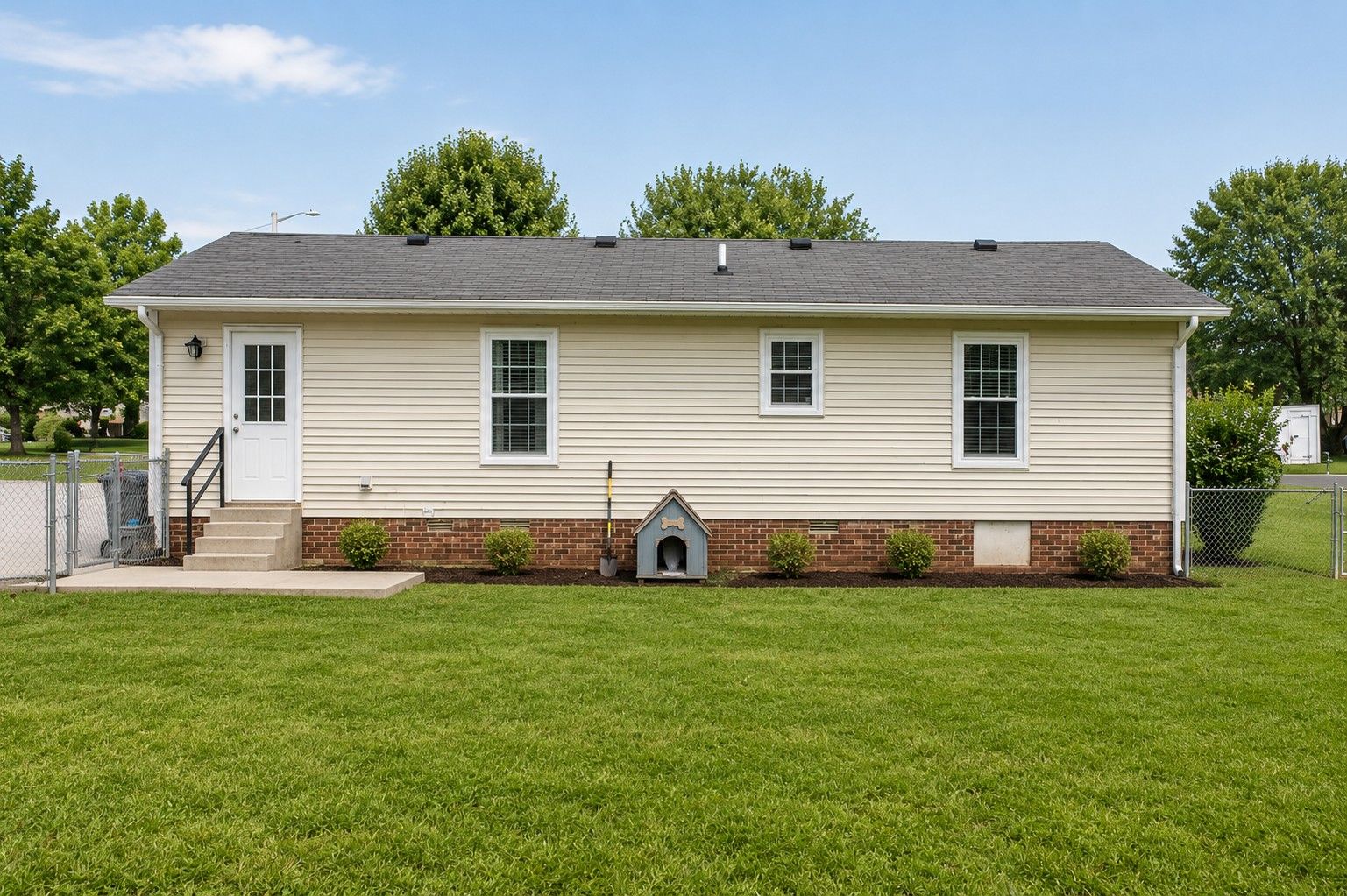 701 Herb Dr inside, Lawrence County TN home for sale