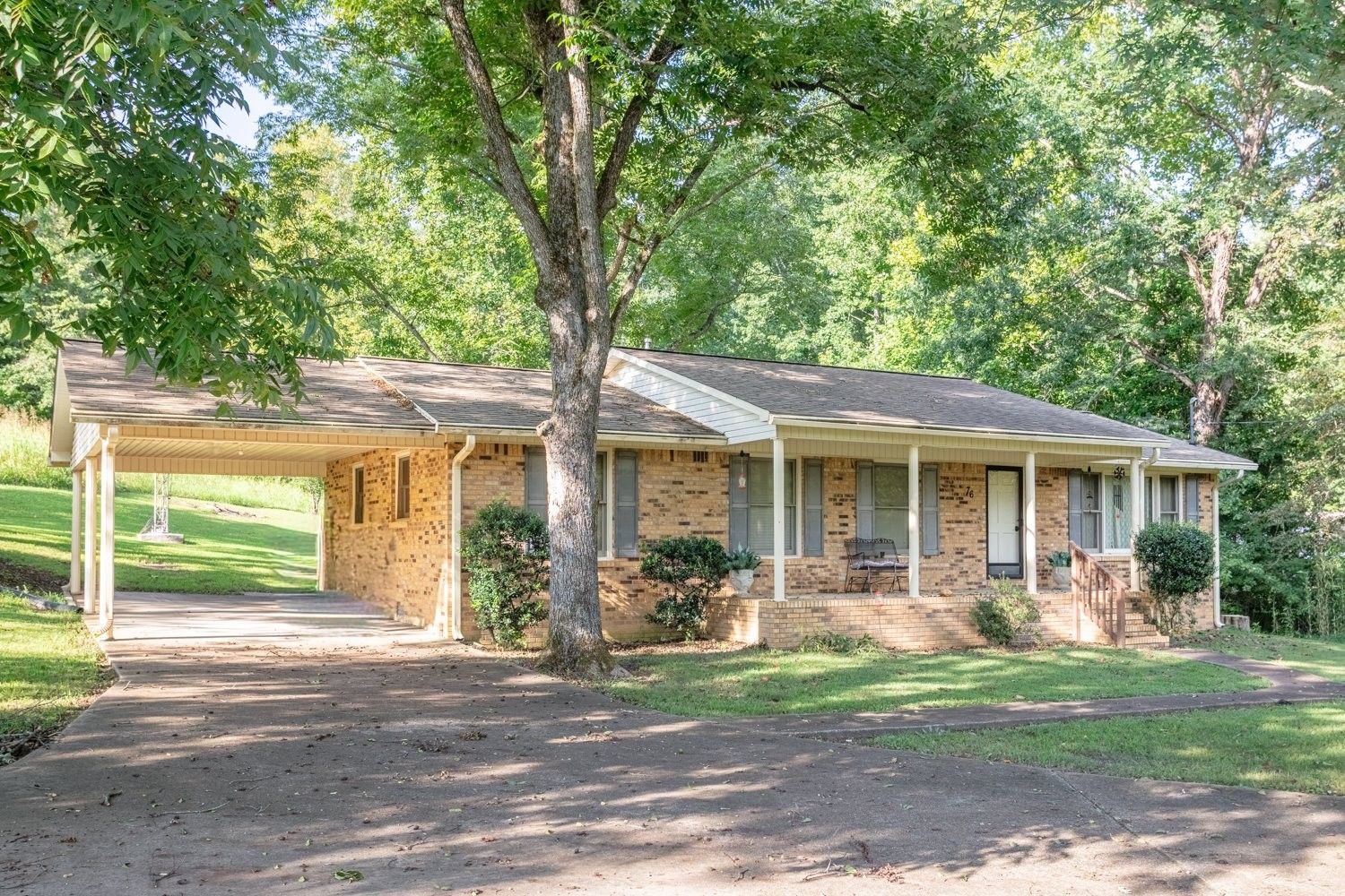 76 Shoally Branch Rd inside, Lawrence County TN home for sale