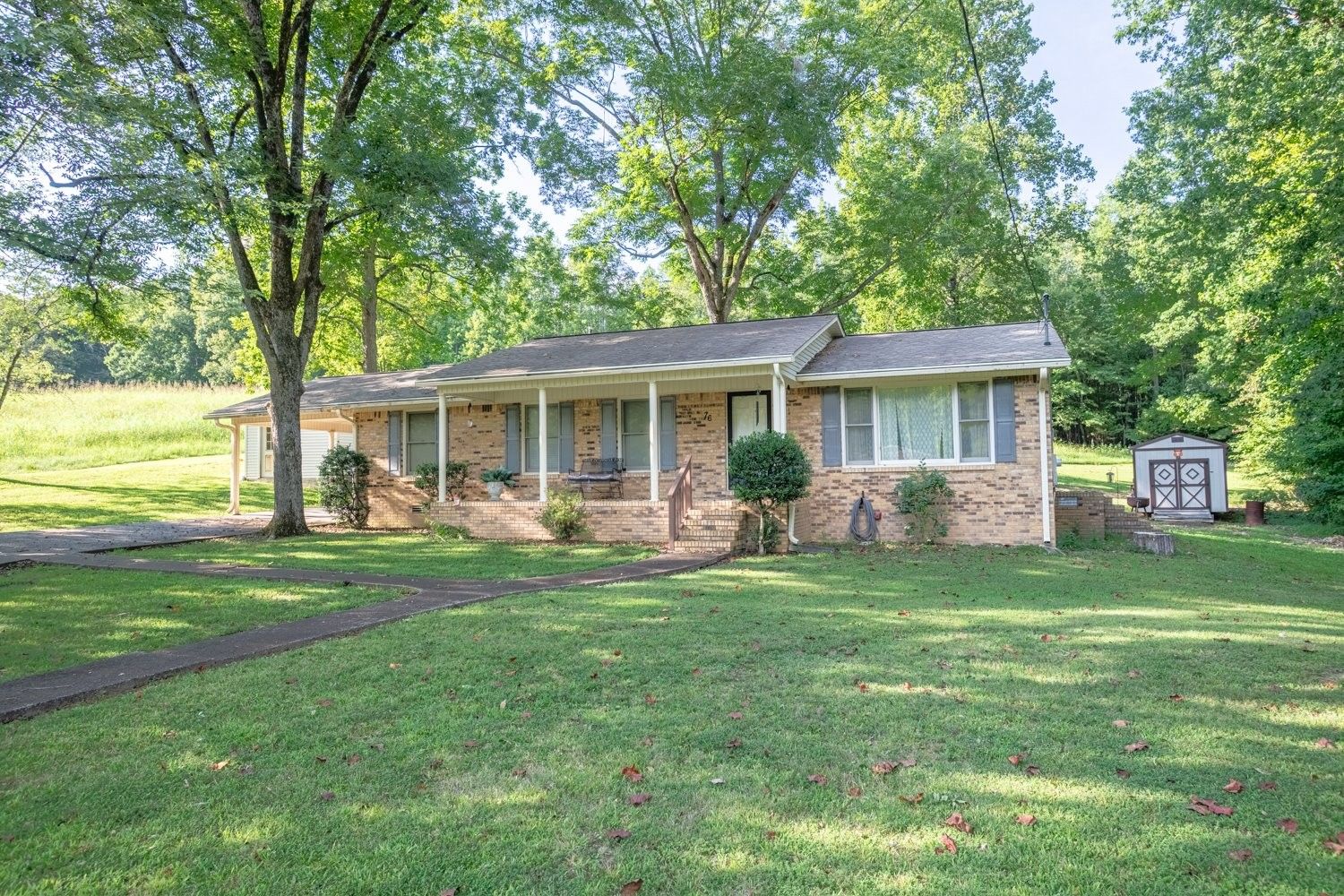 76 Shoally Branch Rd inside, Lawrence County TN home for sale