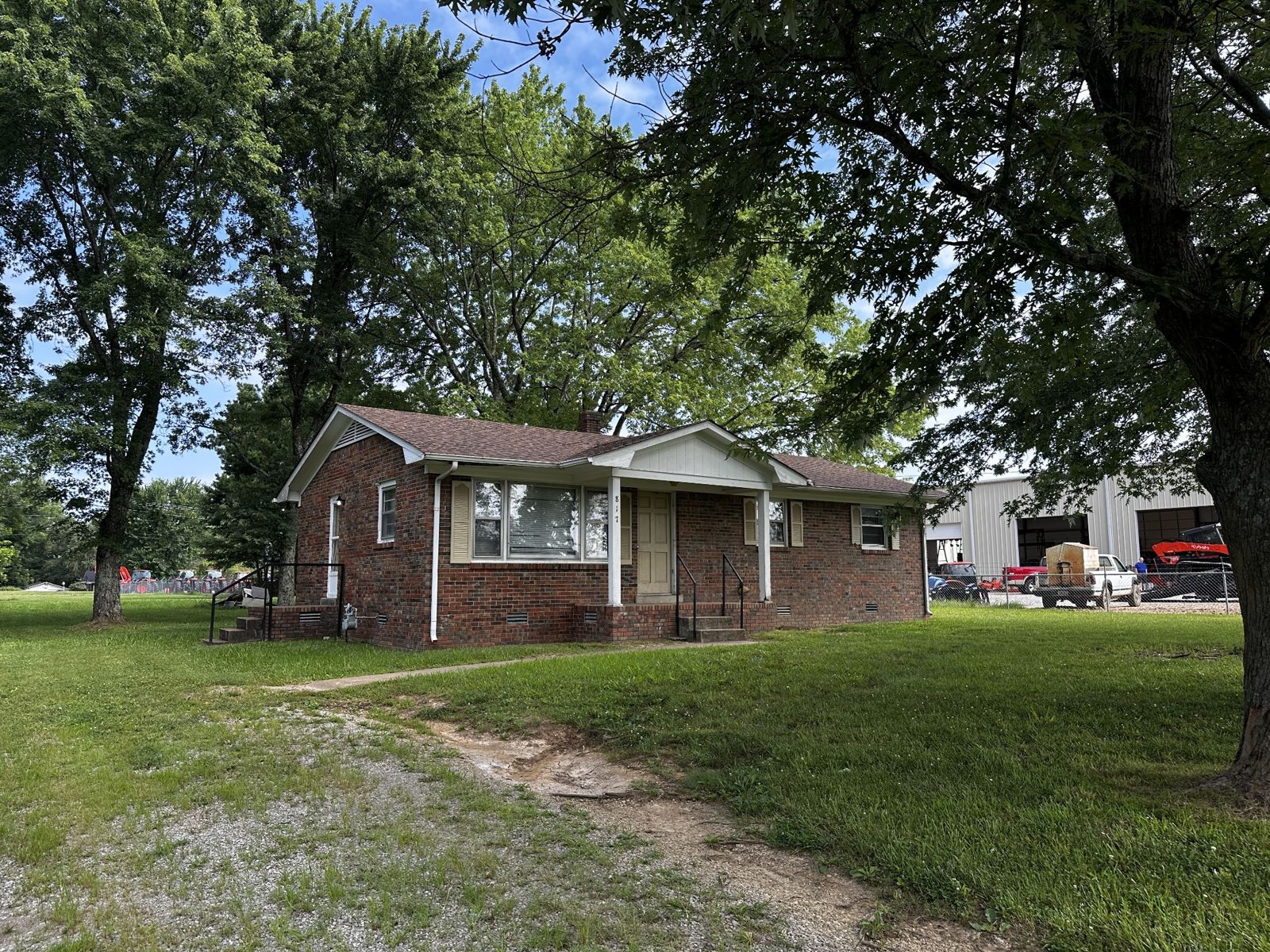 817 Irvin Ln front exterior, Lawrence County TN home for sale