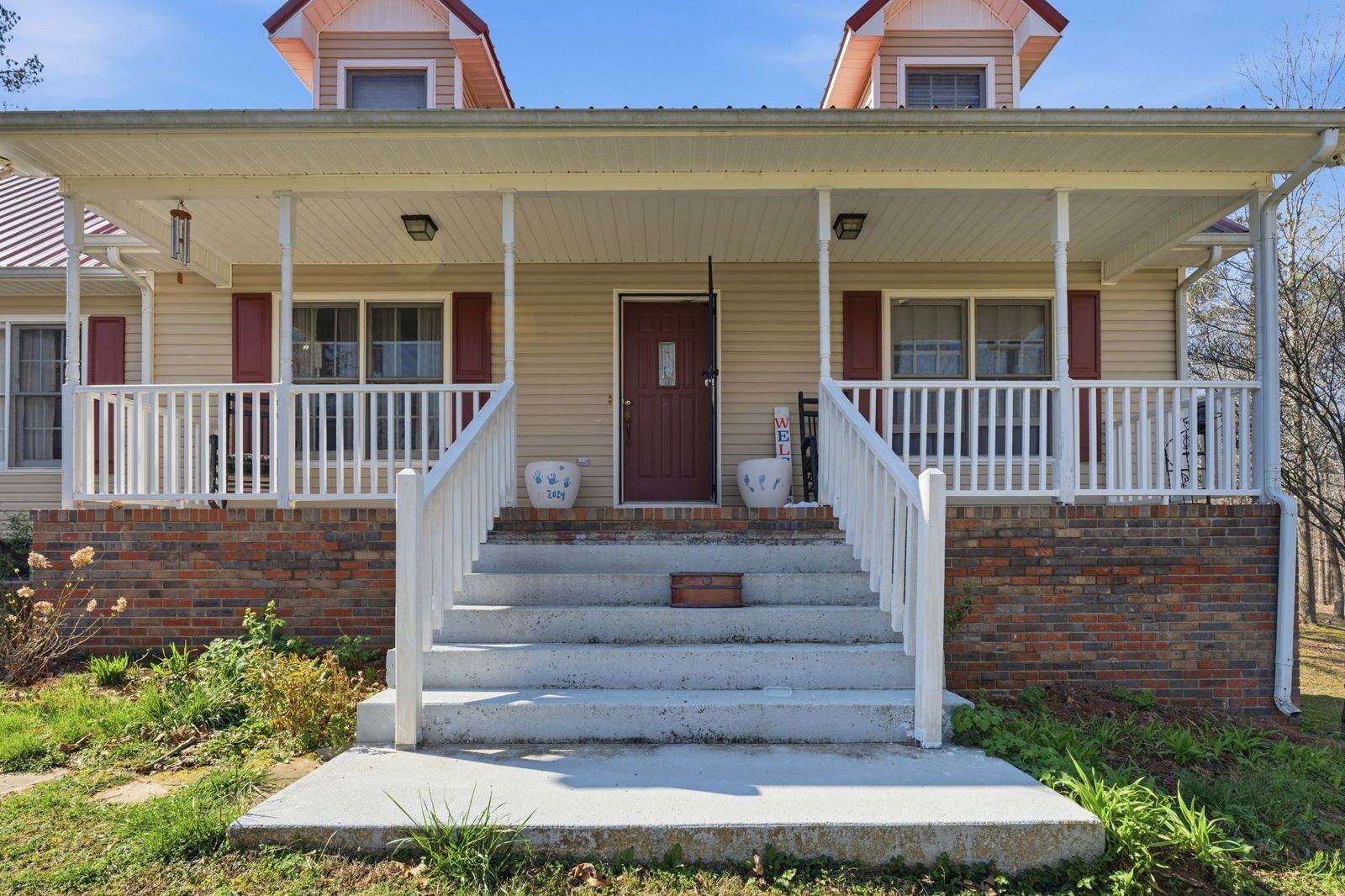 91 Whispering Oaks St outdoor space, Lawrence County TN home for sale