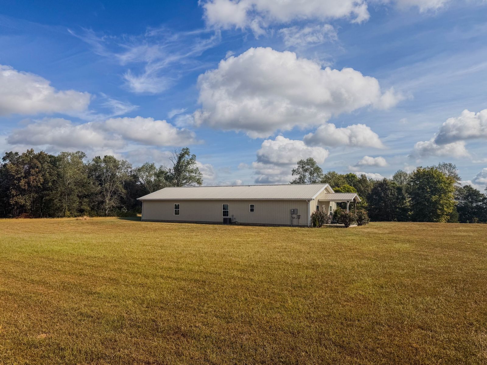 97 Shannon Rd inside, Lawrence County TN home for sale
